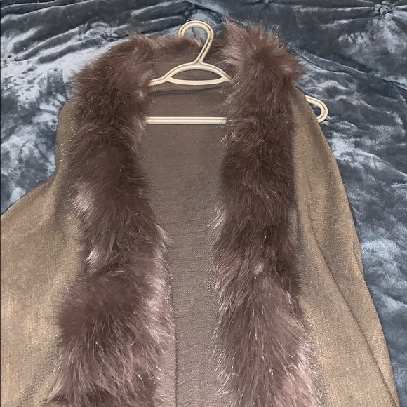 Fur vest - Picture 1 of 1